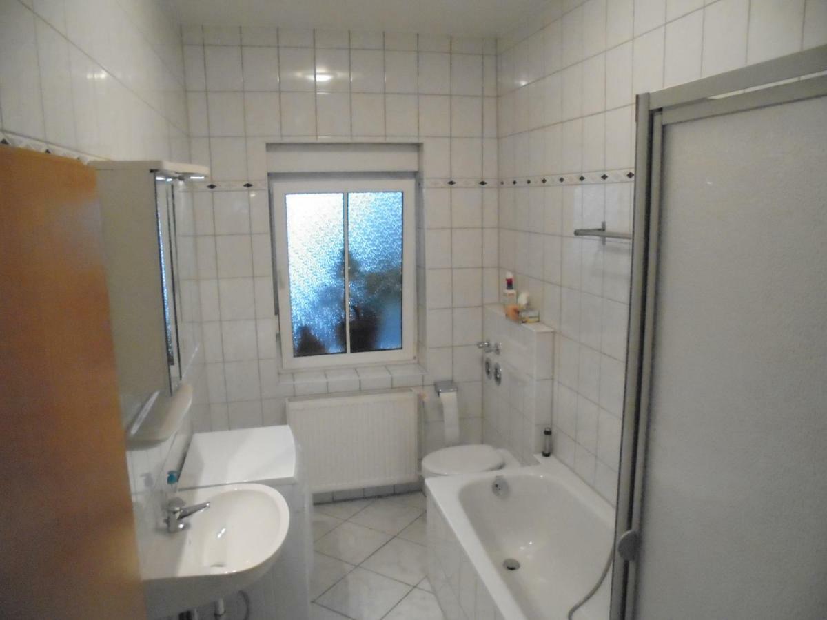Ferienwohnung Mit Terasse Oberhausen  Exteriör bild
