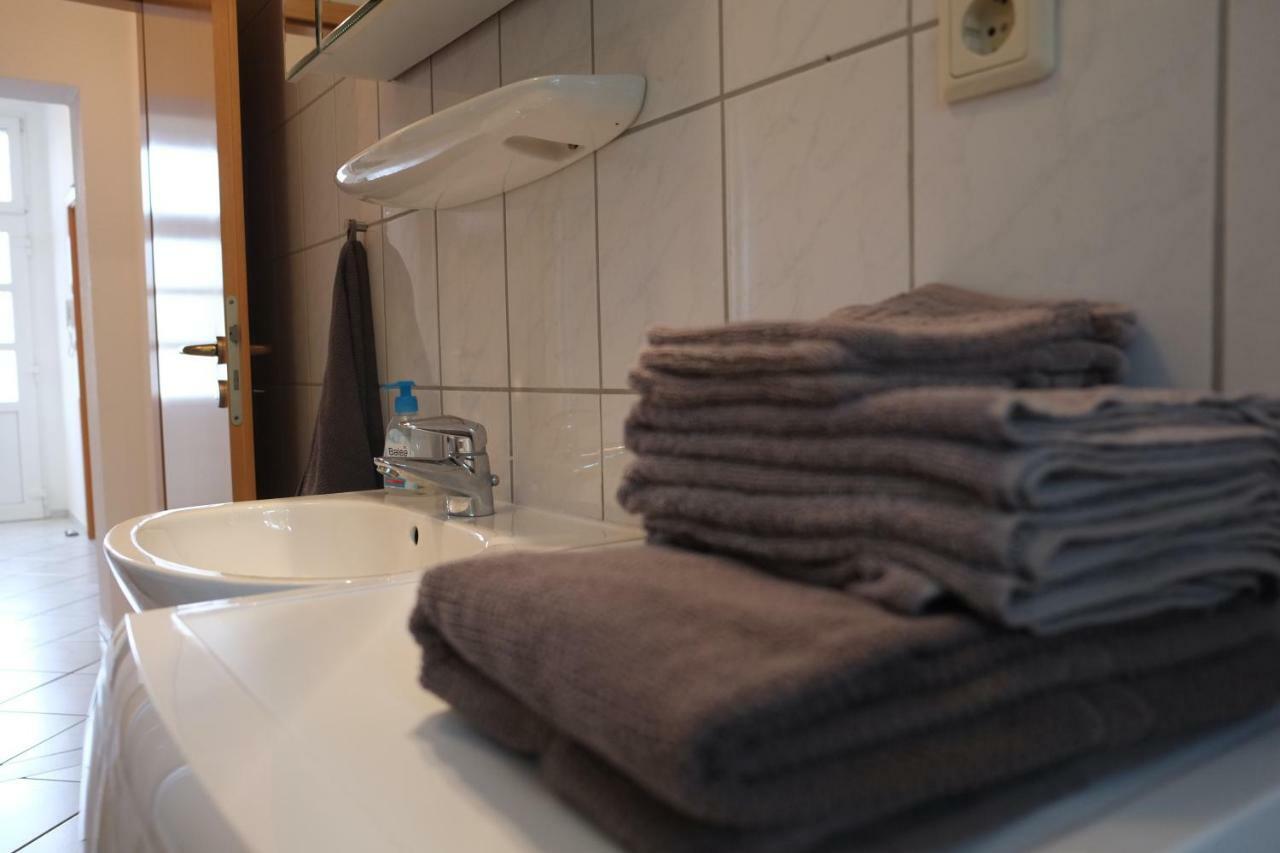 Ferienwohnung Mit Terasse Oberhausen  Exteriör bild